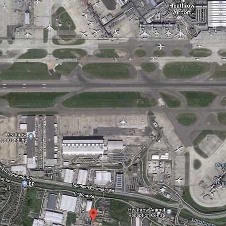 Heathrow Ensuite Rooms- Auto Check In London Eksteriør bilde