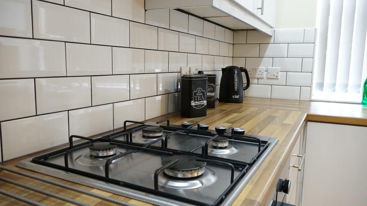 Heathrow Ensuite Rooms- Auto Check In London Eksteriør bilde
