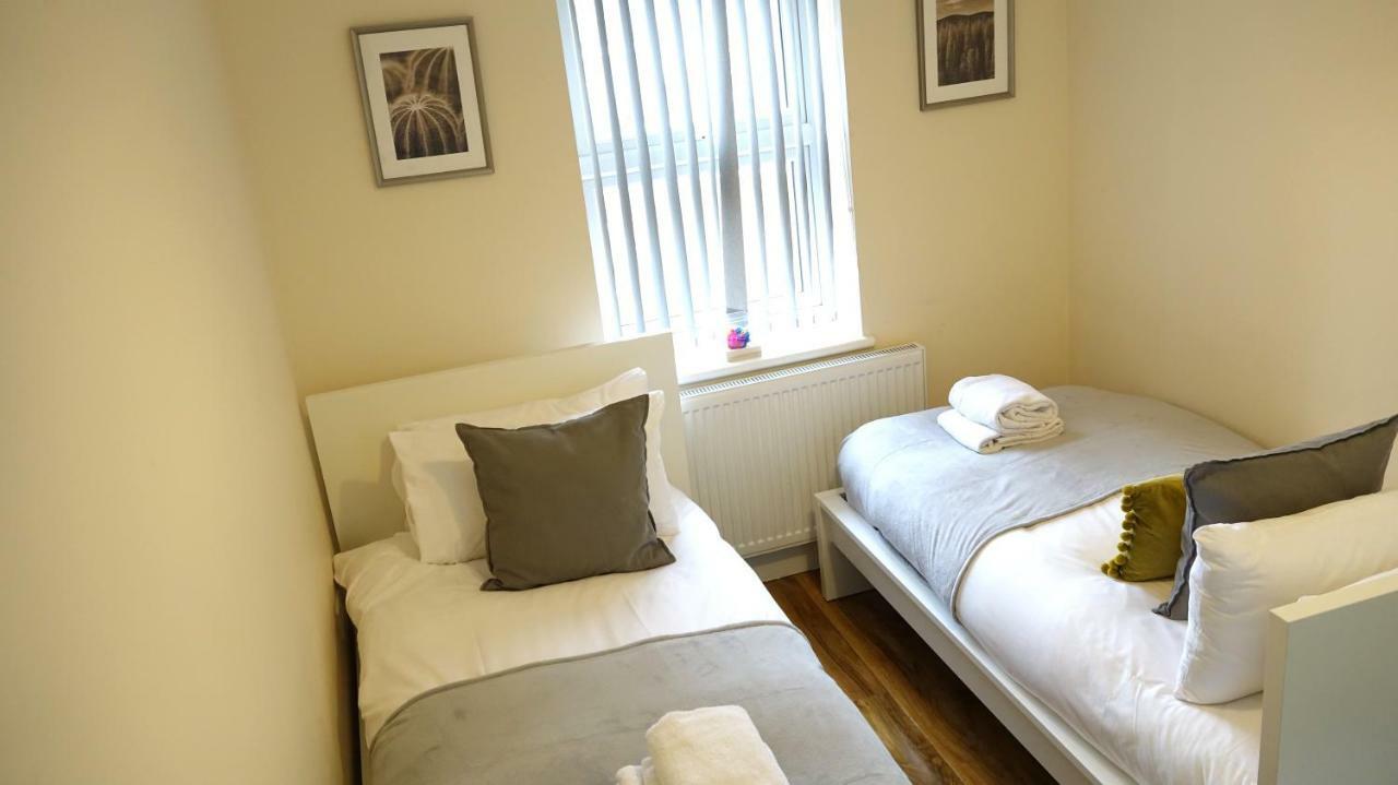Heathrow Ensuite Rooms- Auto Check In London Eksteriør bilde